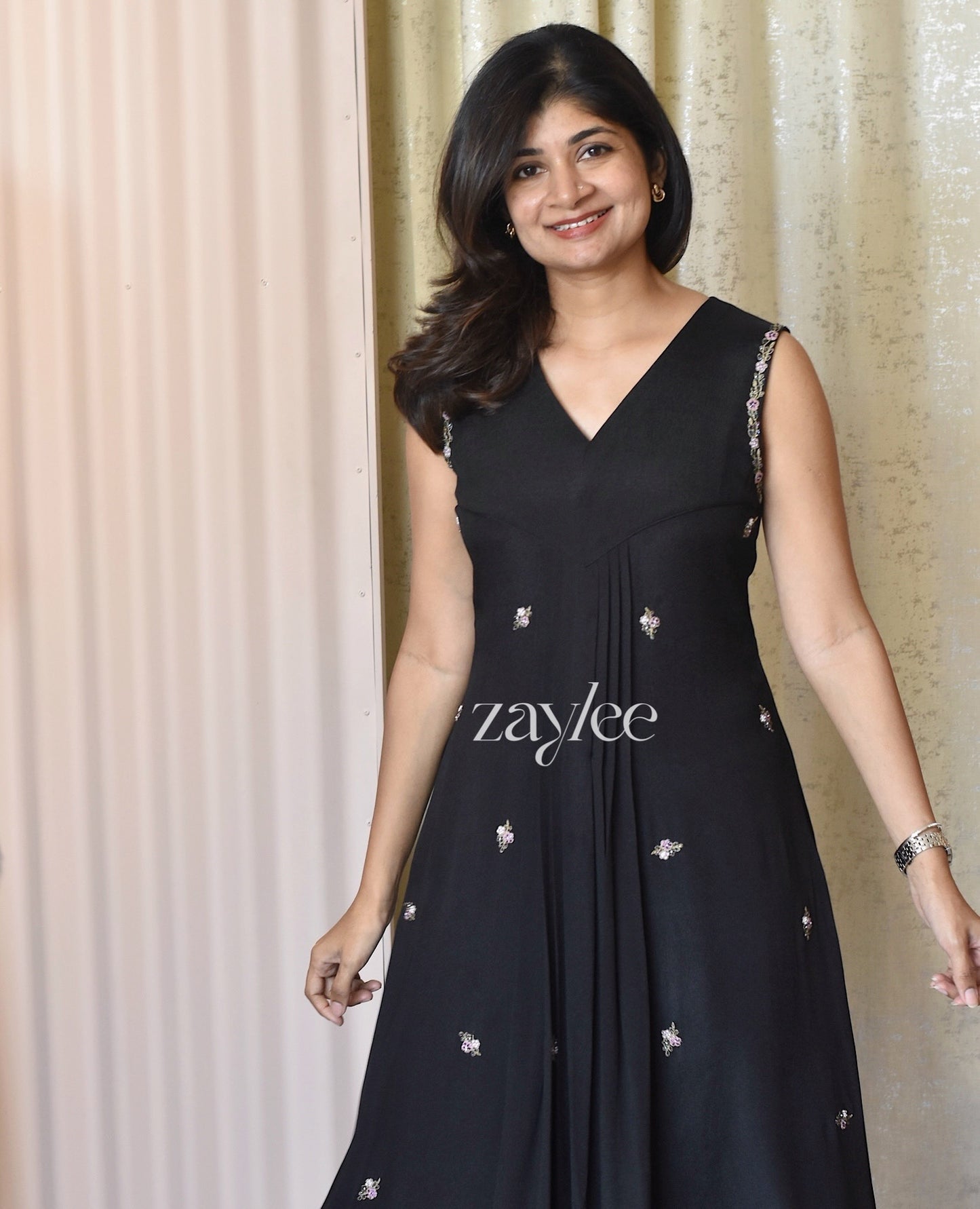 Black Embroidered Box-Pleat Kurta