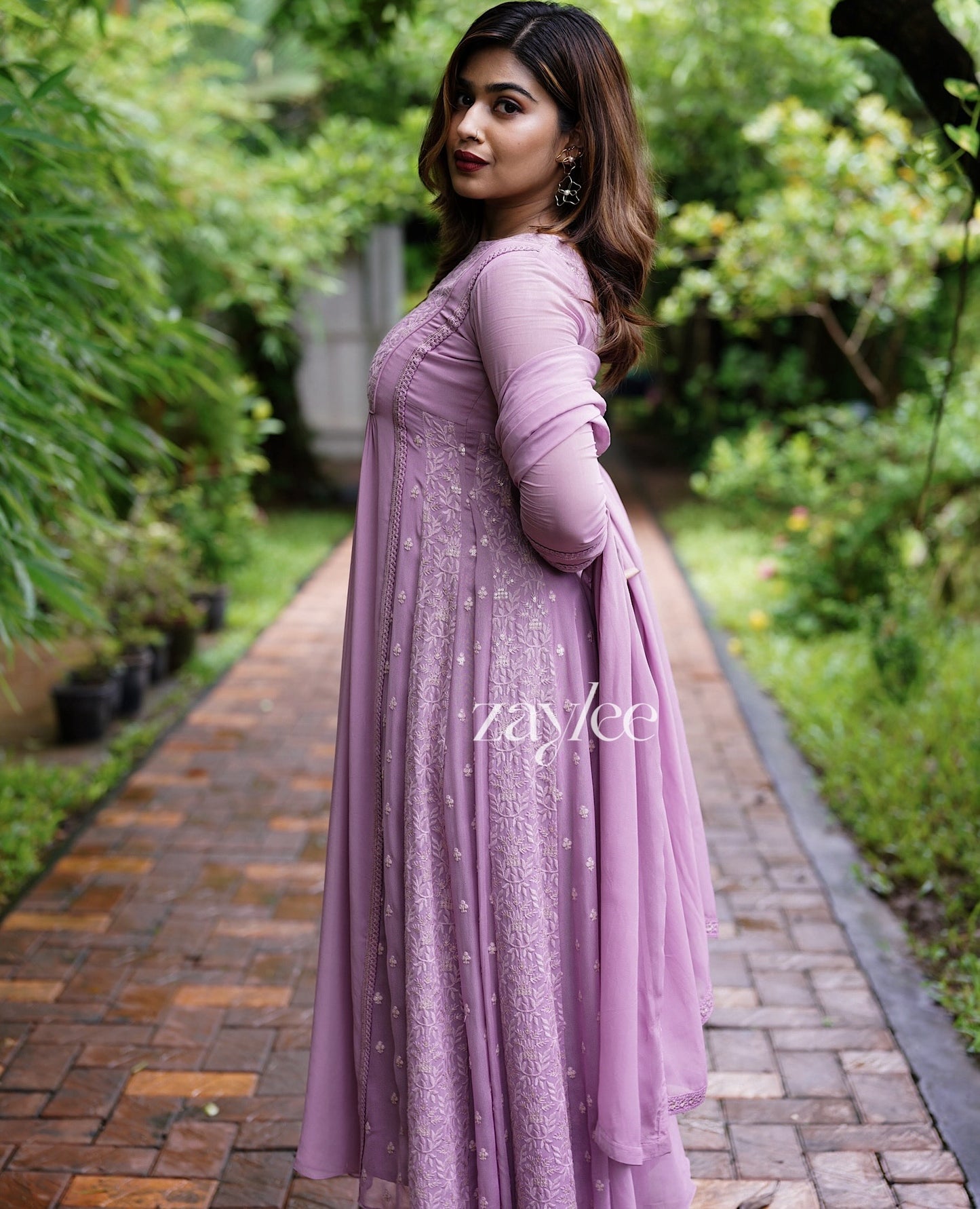 Lavender Side Panelled Embroidered Kurta