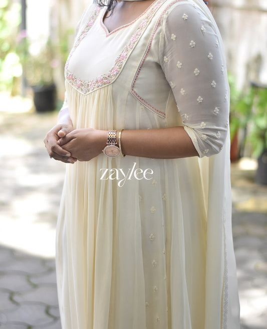 Cream Gathered Side Panelled Embroidered Kurta