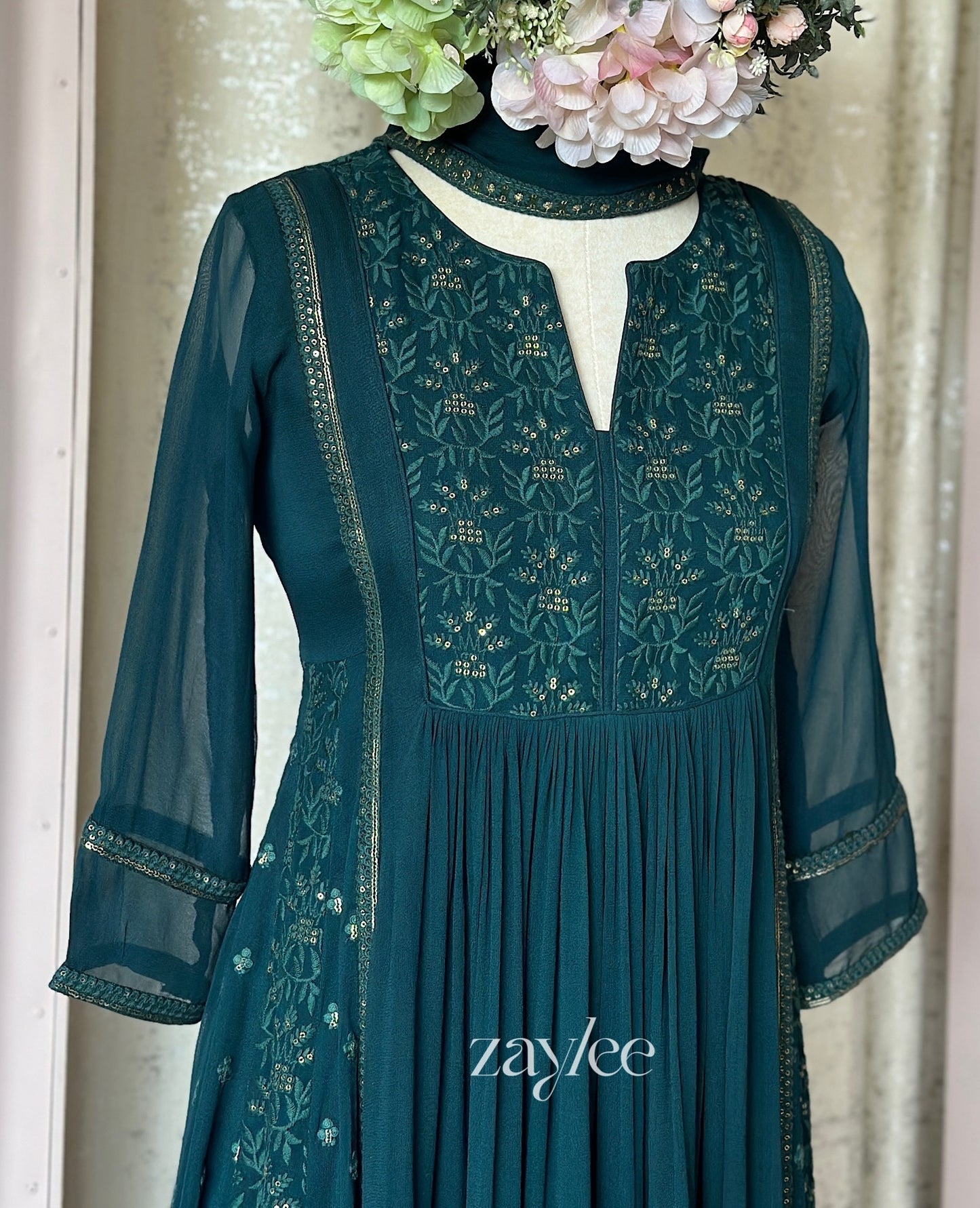 Deep Green Side Panelled Embroidered Kurta